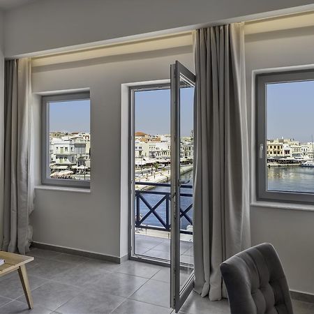 Naves Suites Ermoupoli Exterior photo