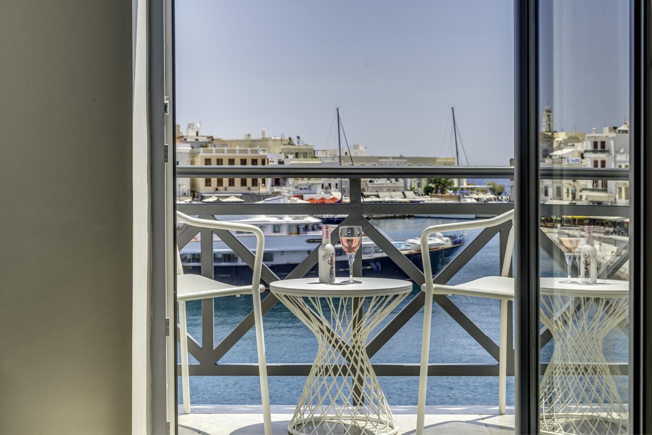 Naves Suites Ermoupoli Exterior photo